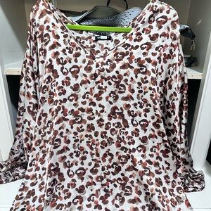 Multi colored, oversized sleeves blouse! Casual to dress up or down!